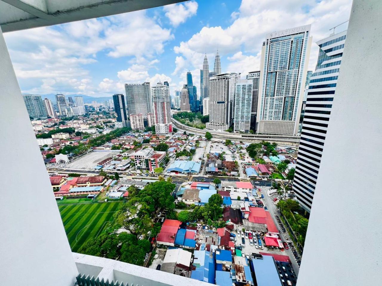 The Luxe Colony Skypool By Tasu Home Kuala Lumpur Exteriör bild