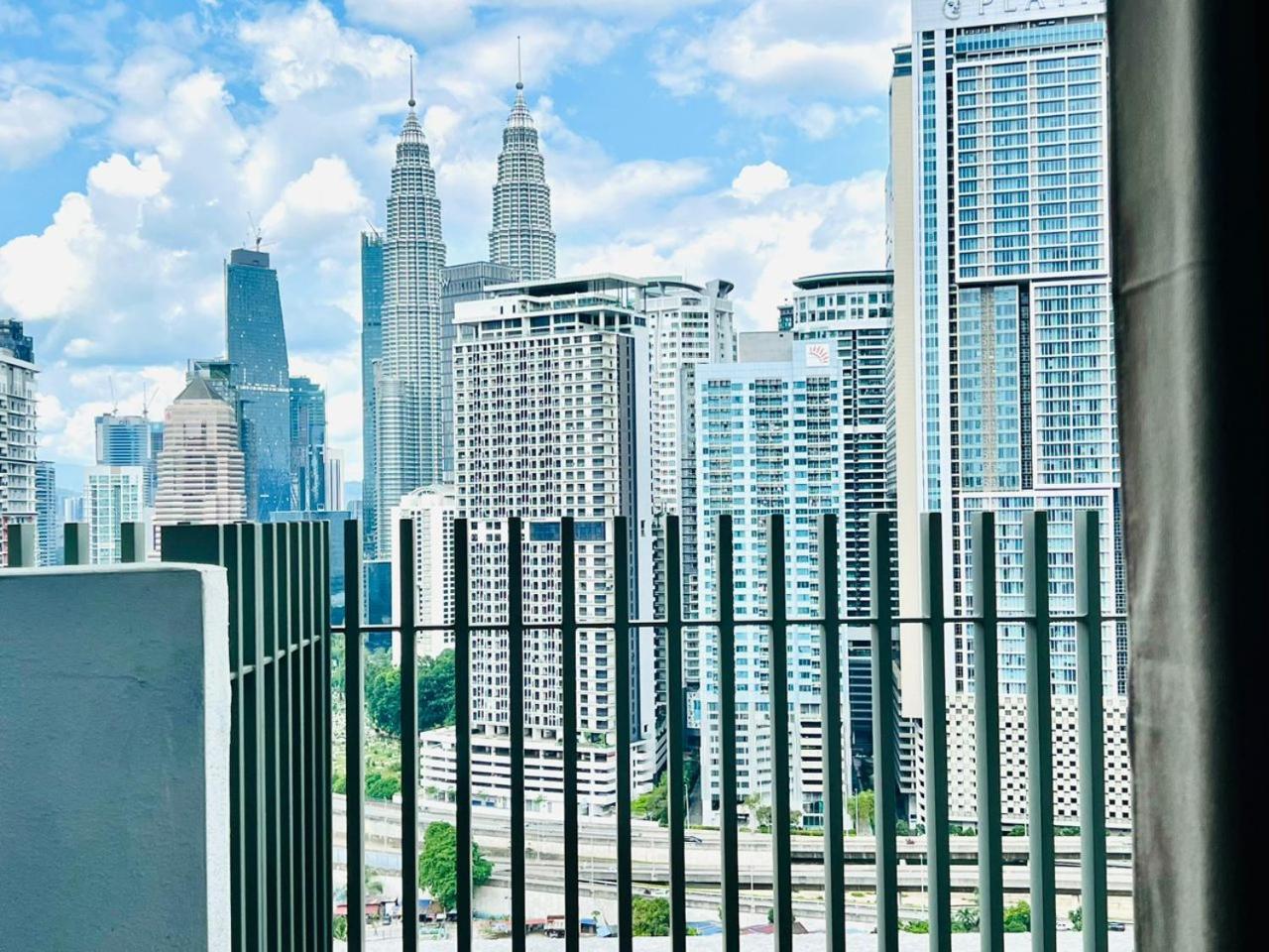 The Luxe Colony Skypool By Tasu Home Kuala Lumpur Exteriör bild